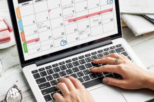 Programación de asesorías por Bookings